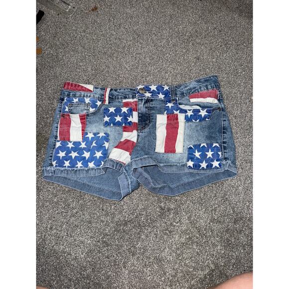 L.E.I Ashley low rise lag denim shorts size 15 - Picture 2 of 6